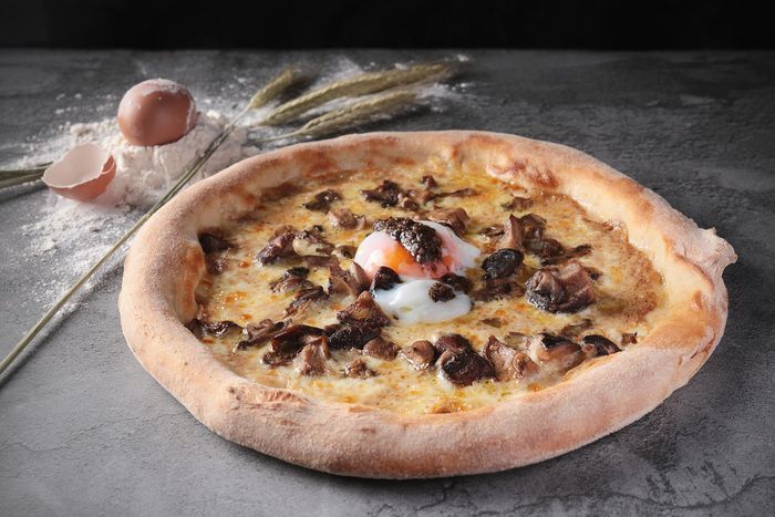 Pizza Newpolitana restaurante italiano Oven